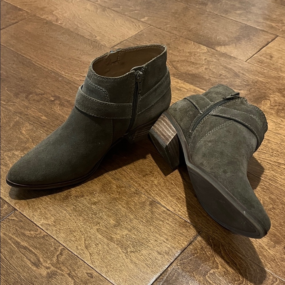 LUCKY BRAND suede/ leather booties